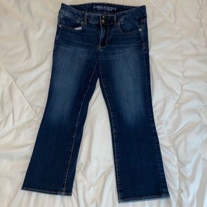 American Eagle dark wash Capri denim jeans